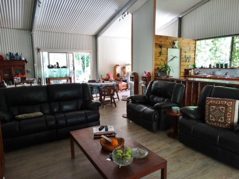 205 Capricornia Drive, Deepwater QLD 4674