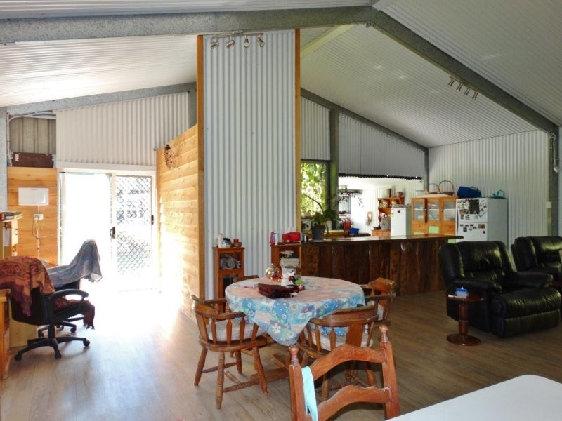 205 Capricornia Drive, Deepwater QLD 4674
