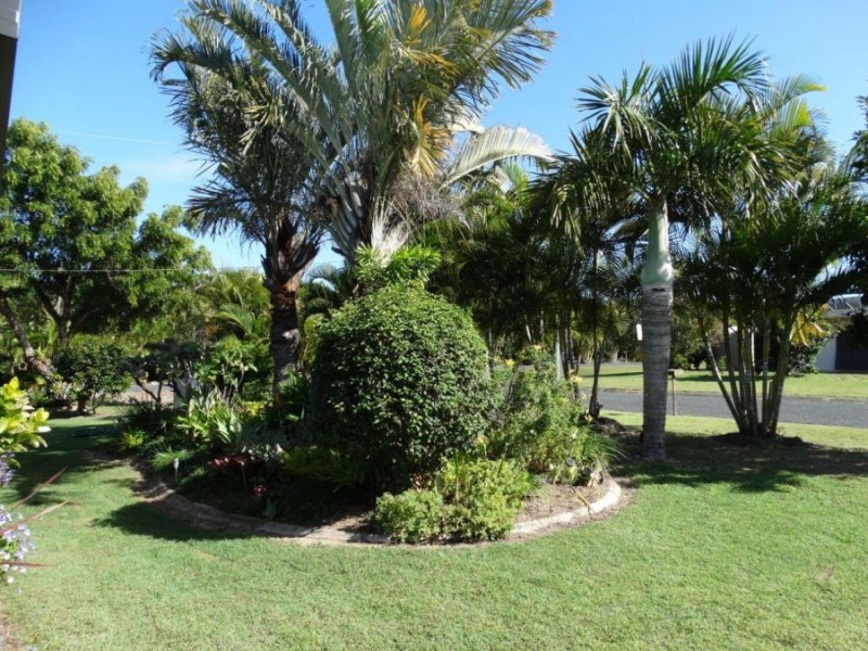 2 Pangola Street, Winfield QLD 4670