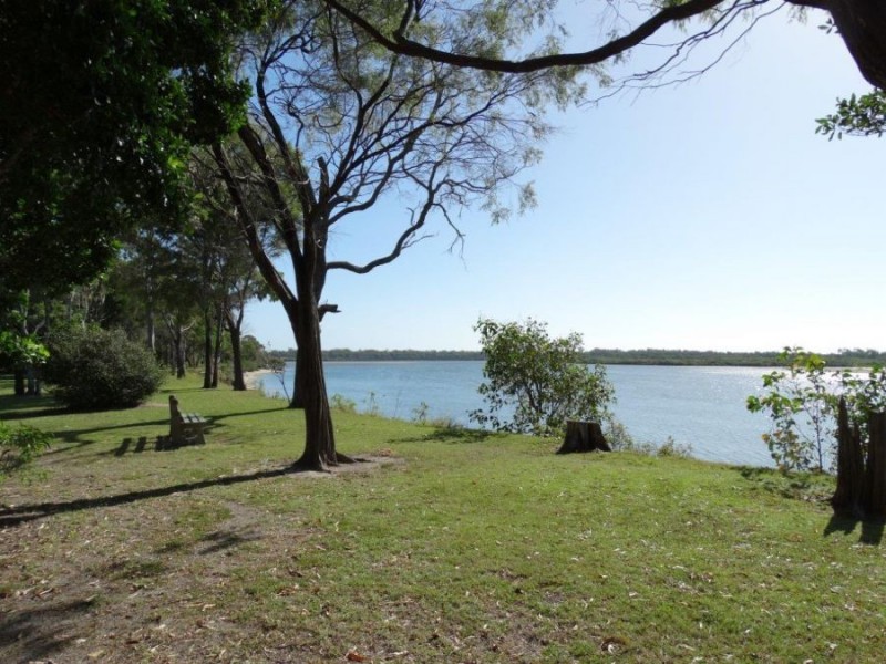 2 Pangola Street, Winfield QLD 4670