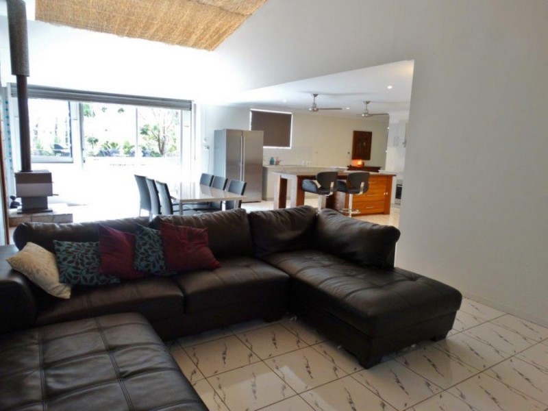 1305 Tableland Road, Mount Maria QLD 4674