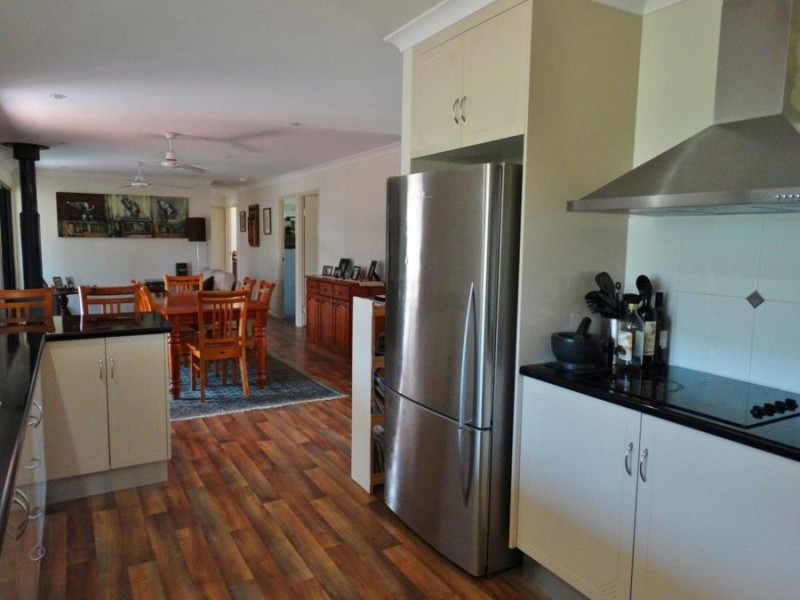 301 Whytallabah Road, Euleilah QLD 4674