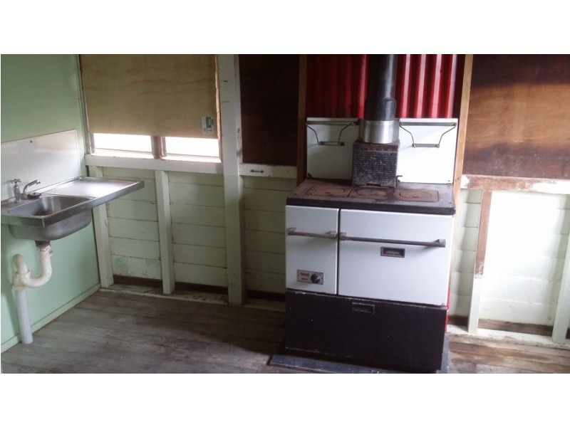 555 Diamond Hill Road, Rosedale QLD 4674