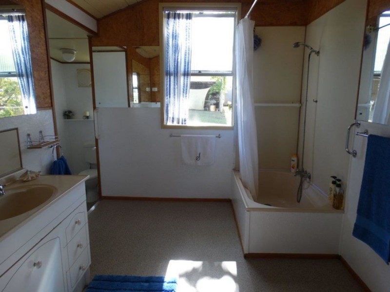 8 Callaghan Street, Rosedale QLD 4674