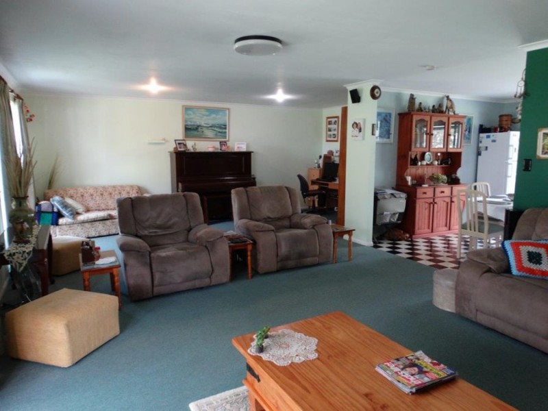 102 South Littabella Road, Yandaran QLD 4673