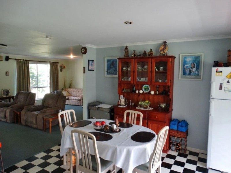 102 South Littabella Road, Yandaran QLD 4673