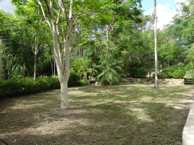 125 Muller Road, Baffle Creek QLD 4674