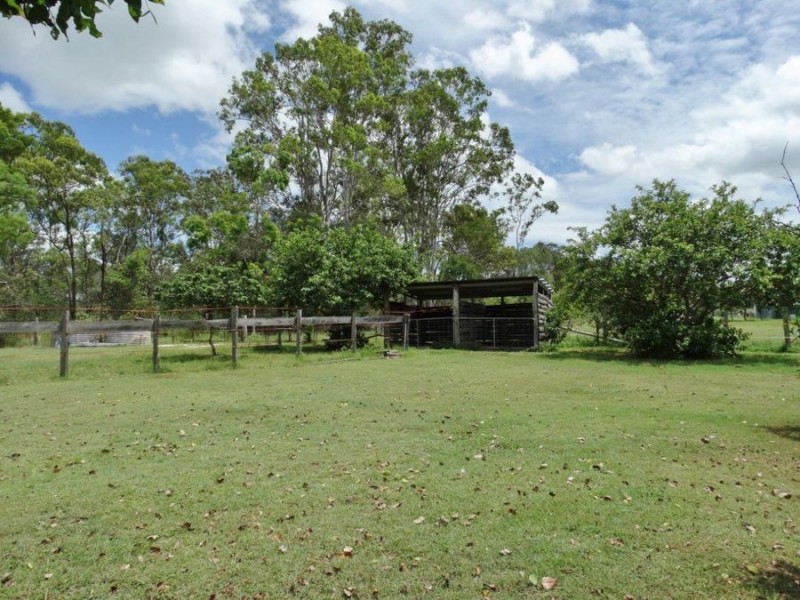 12 Kirchner Road, Oyster Creek QLD 4674