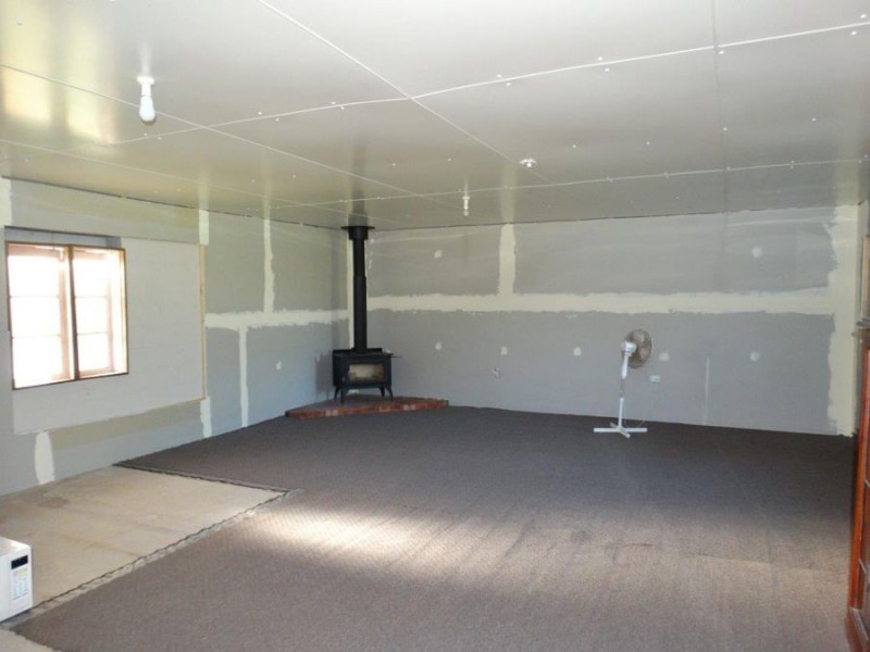 286 Matchbox Road, Deepwater QLD 4674