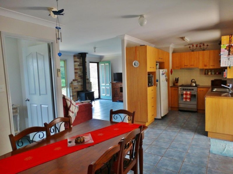 86 Simpsons Road, Bullyard QLD 4671