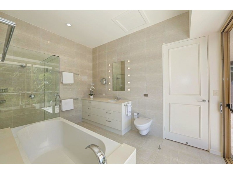 830 FINGERFIELD ROAD, Baffle Creek QLD 4674