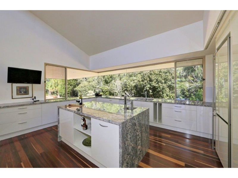 830 FINGERFIELD ROAD, Baffle Creek QLD 4674