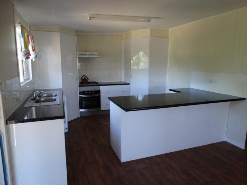 6 McPherson Street, Rosedale QLD 4674