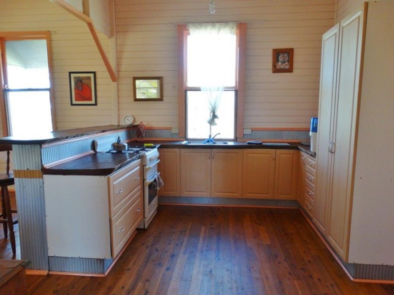 1283 John Clifford Way, Lowmead QLD 4676