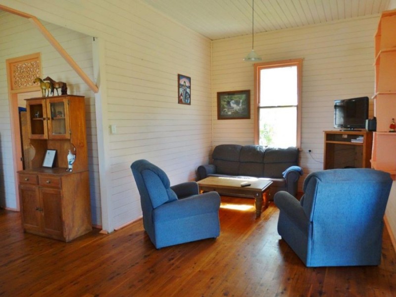 1283 John Clifford Way, Lowmead QLD 4676