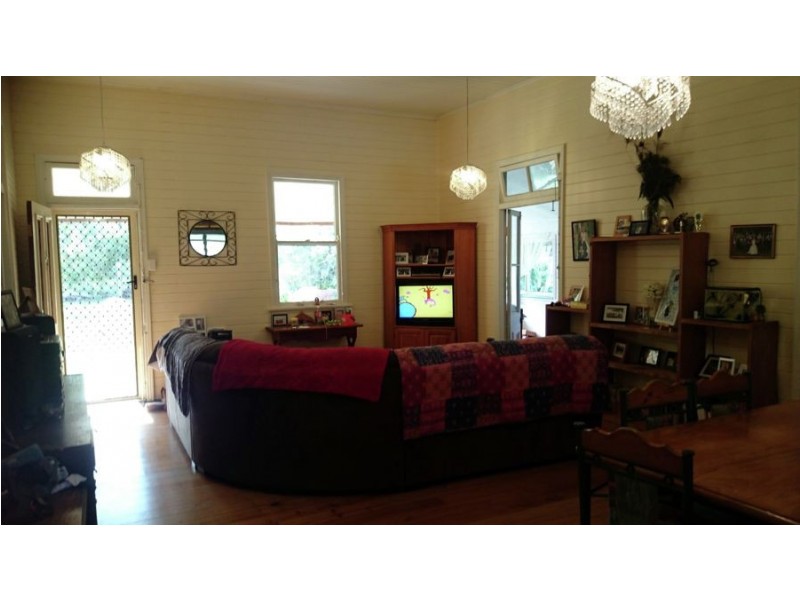 271 Quarry Road, Avondale QLD 4670