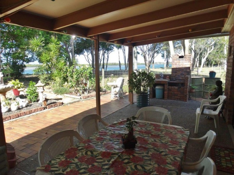 15 Pangola Street, Winfield QLD 4670