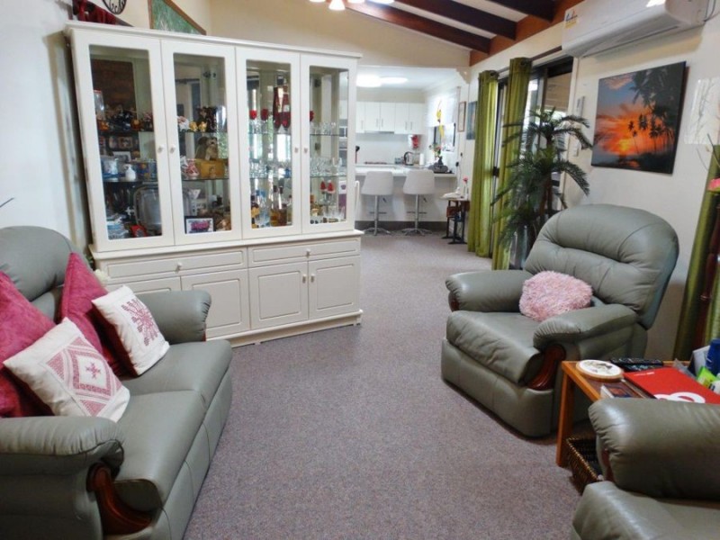 15 Pangola Street, Winfield QLD 4670