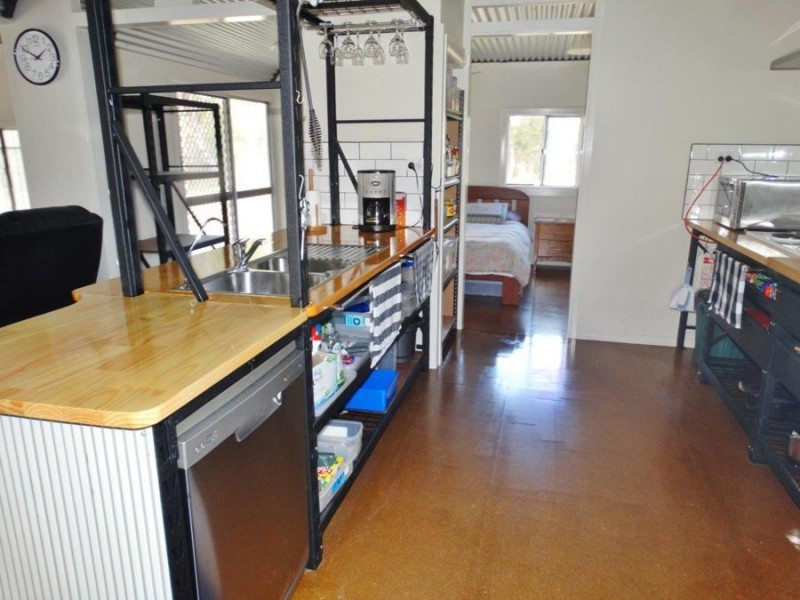 560 Matchbox Road, Deepwater QLD 4674