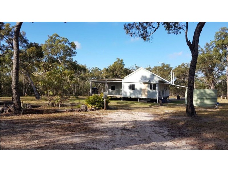 560 Matchbox Road, Deepwater QLD 4674