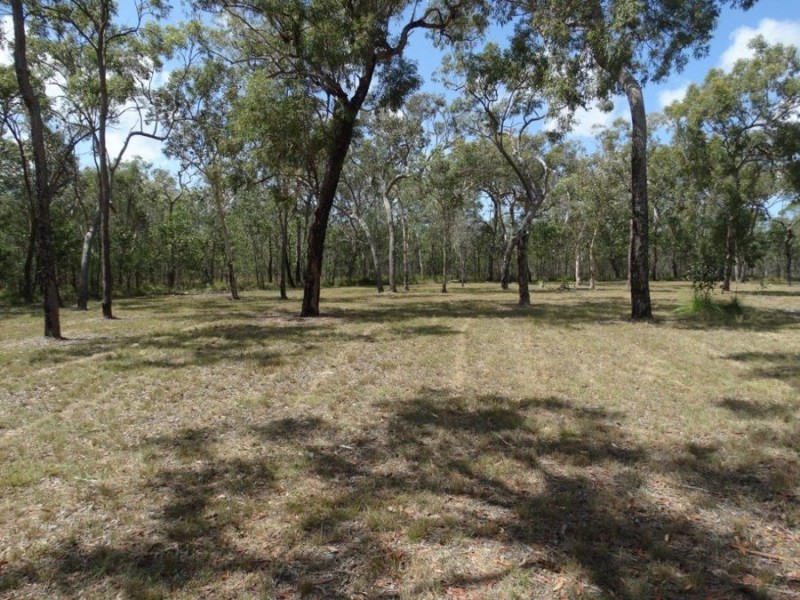 560 Matchbox Road, Deepwater QLD 4674