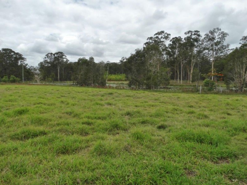 890 Monduran Road, Waterloo QLD 4673