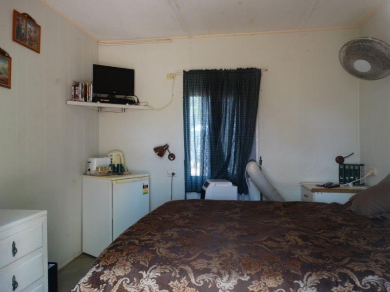 299 Lindy Drive, Rules Beach QLD 4674