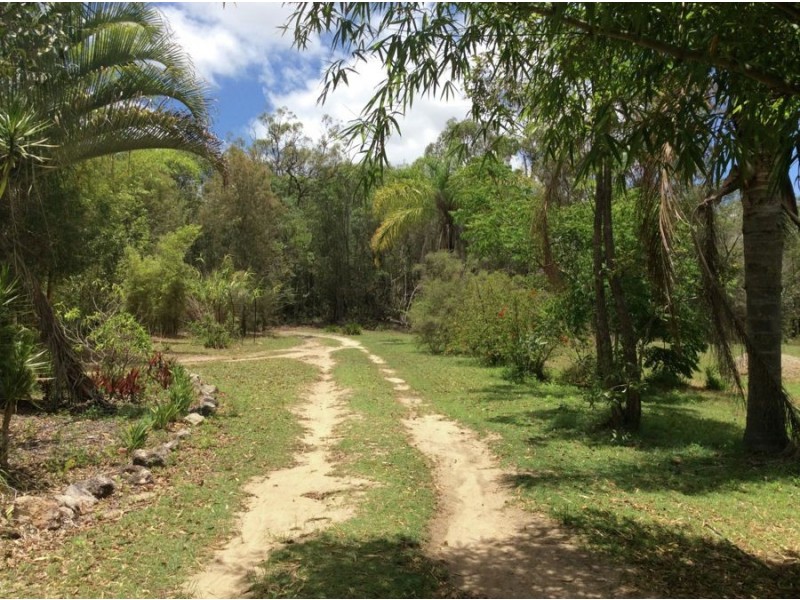 275 Muller Road, Baffle Creek QLD 4674