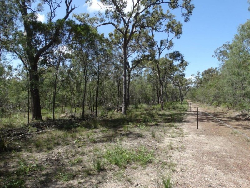 189 Seabreeze Court, Deepwater QLD 4674