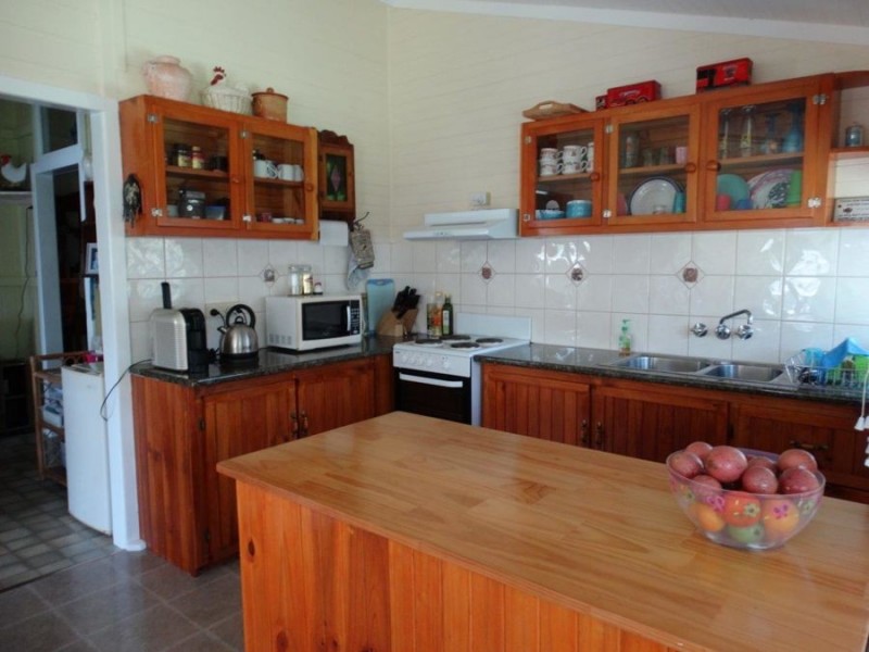 457 Deepwater Road, Deepwater QLD 4674