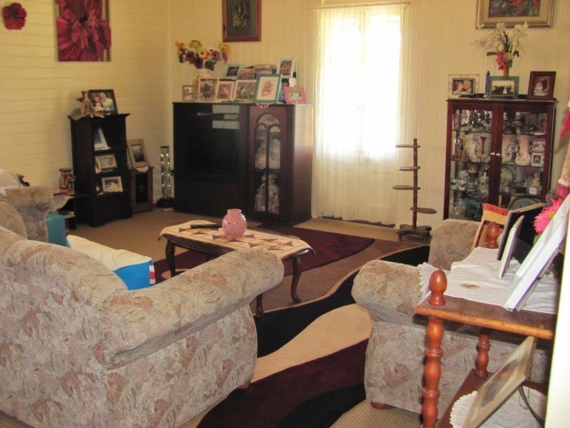 457 Deepwater Road, Deepwater QLD 4674