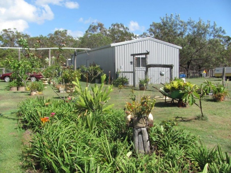 457 Deepwater Road, Deepwater QLD 4674