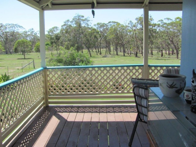 457 Deepwater Road, Deepwater QLD 4674