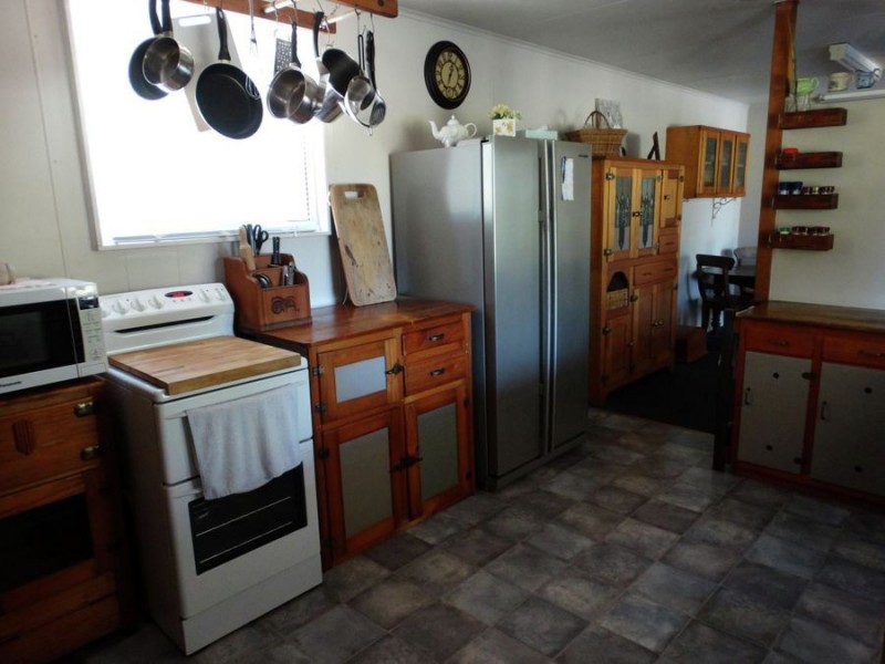 413 Deepwater Road, Deepwater QLD 4674