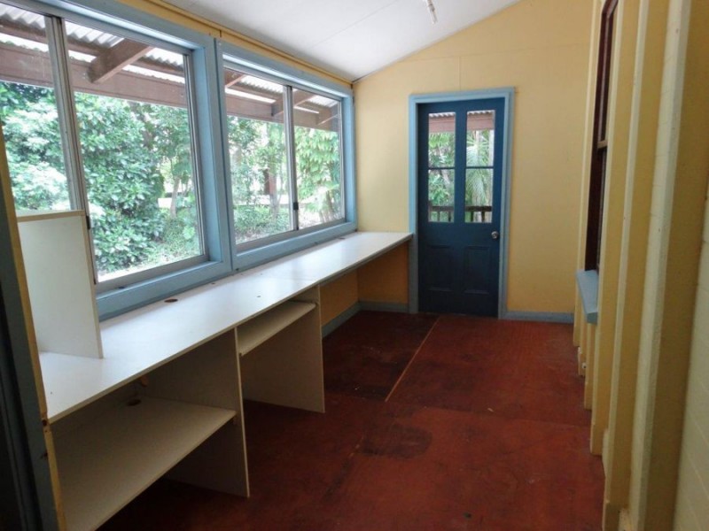 1030 Round Hill Road, Captain Creek QLD 4677