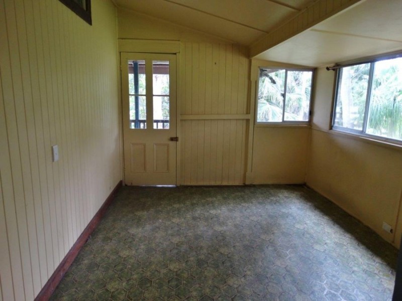 1030 Round Hill Road, Captain Creek QLD 4677