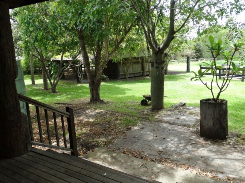1030 Round Hill Road, Captain Creek QLD 4677