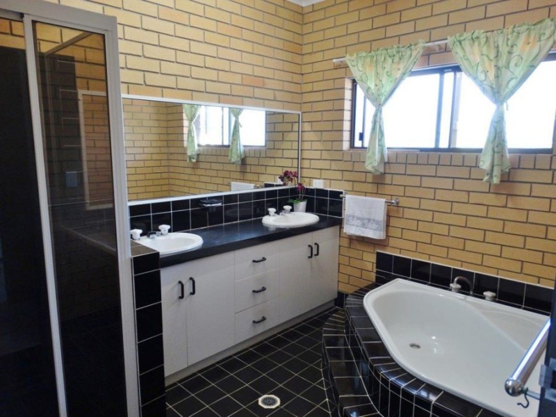 491 Ferry Road, Rosedale QLD 4674