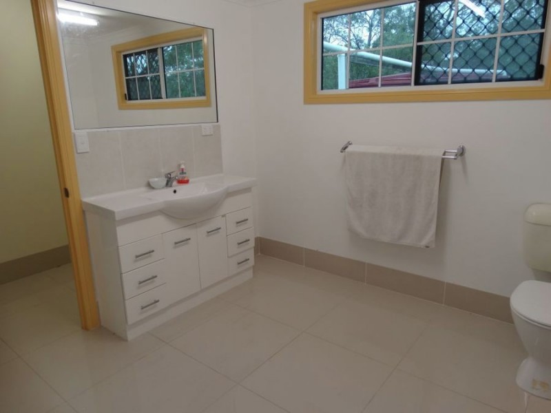 1549 Coast Road, Baffle Creek QLD 4674