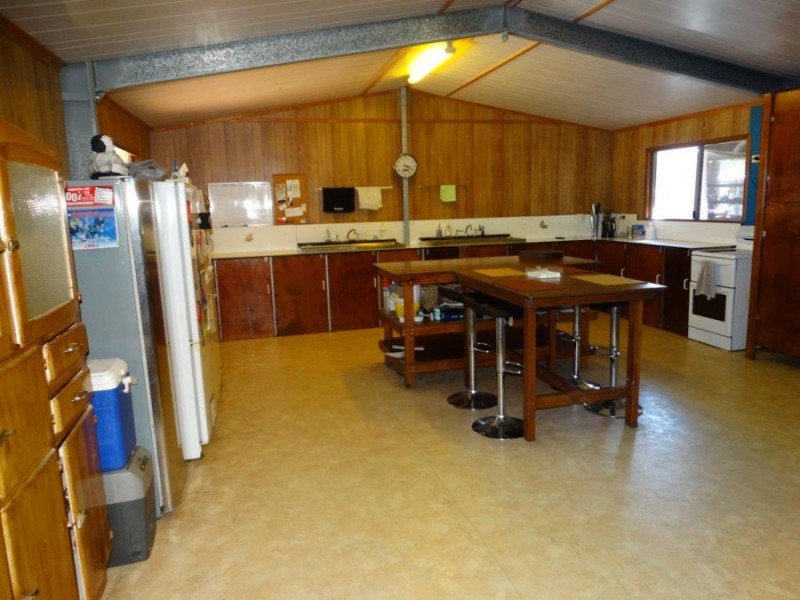 1833 Tableland Road, Mount Maria QLD 4674