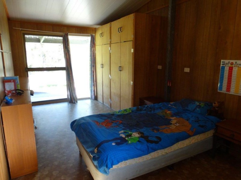 1833 Tableland Road, Mount Maria QLD 4674