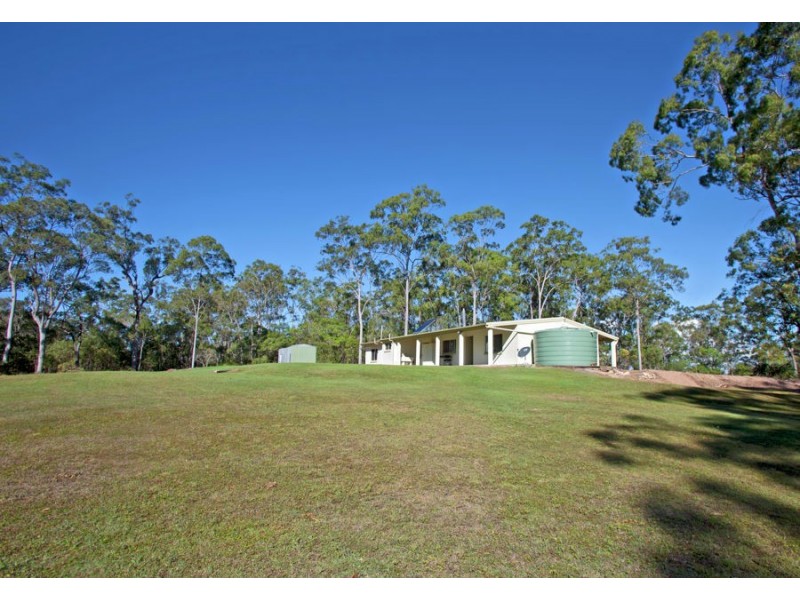6 Muller Road, Baffle Creek QLD 4674
