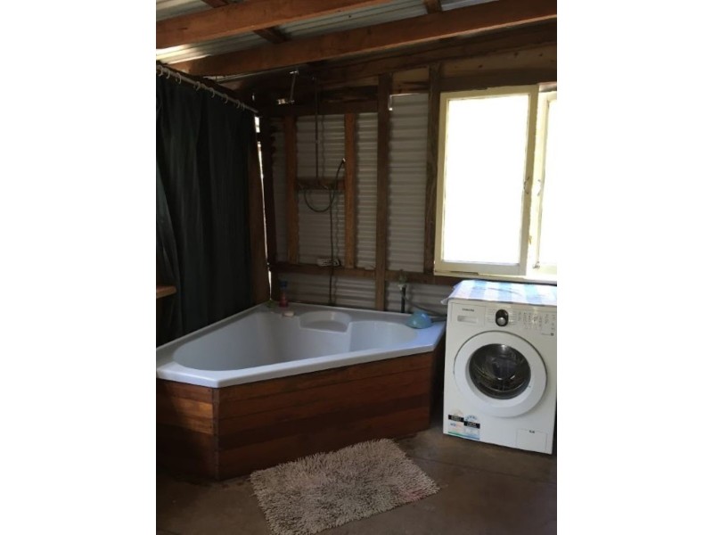 358 Muller Road, Baffle Creek QLD 4674