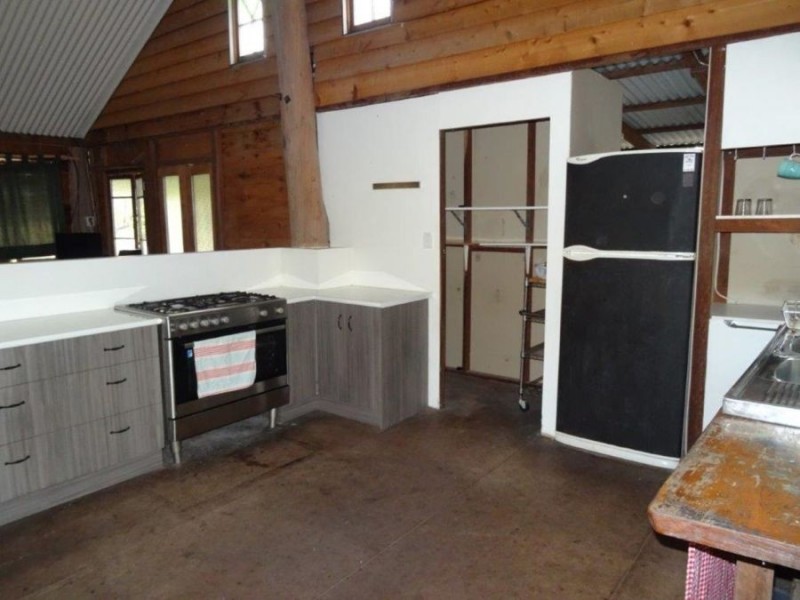 358 Muller Road, Baffle Creek QLD 4674