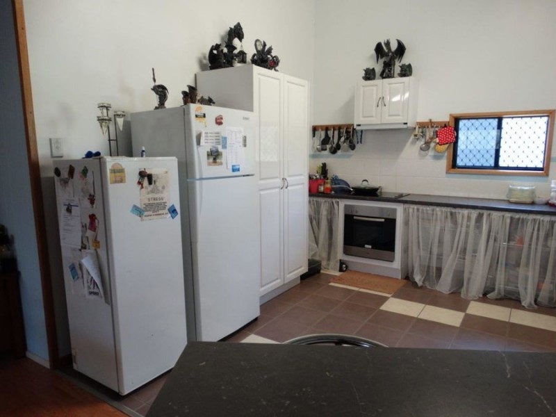 1420 Tableland Road, Mount Maria QLD 4674