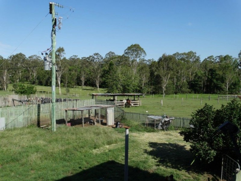 26 Kirchner Road, Oyster Creek QLD 4674