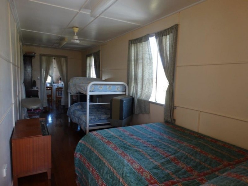 26 Kirchner Road, Oyster Creek QLD 4674