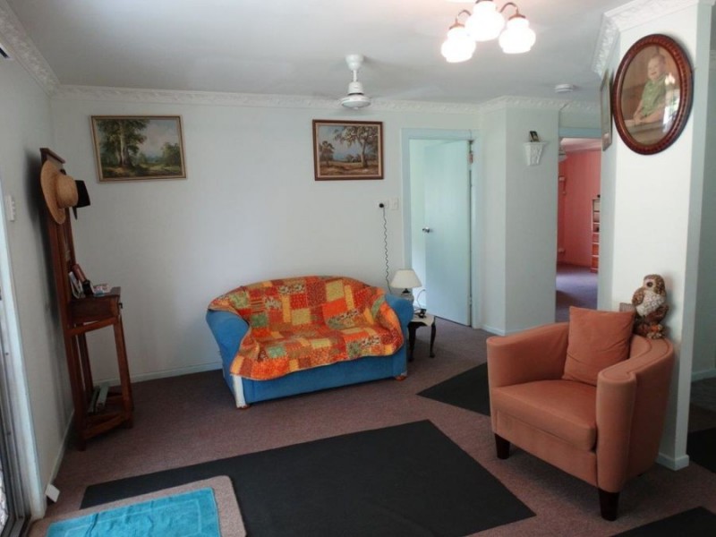 8 Maidments Road, Yandaran QLD 4673