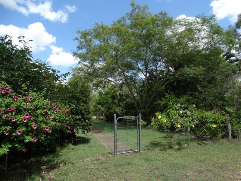 8 Maidments Road, Yandaran QLD 4673