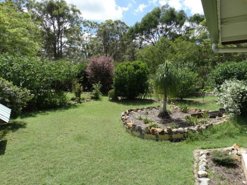 8 Maidments Road, Yandaran QLD 4673